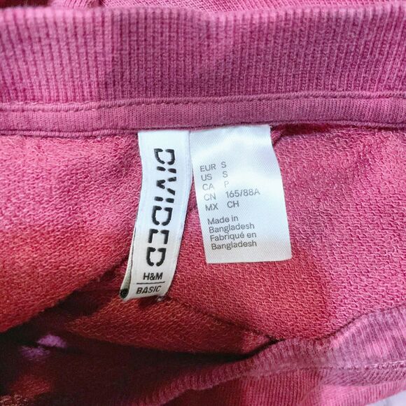 H&M Divided Red Bleach Dye Sweatshirt Womens Size Small Crew Neck Pullover - Picture 3 of 4